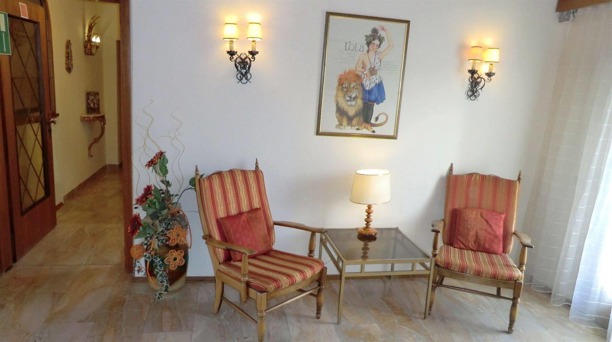 Hotel Simon Gauting Bagian luar foto
